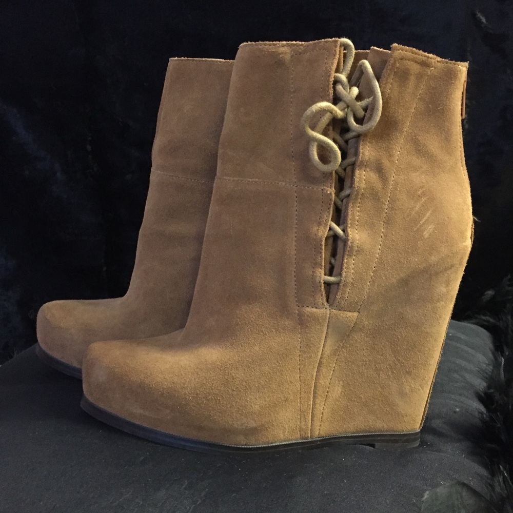 Suede wedge boogie BoHo festival Chic